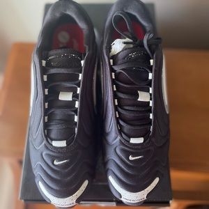 Like new Nike Air Max 720/ Undercover size 7.5